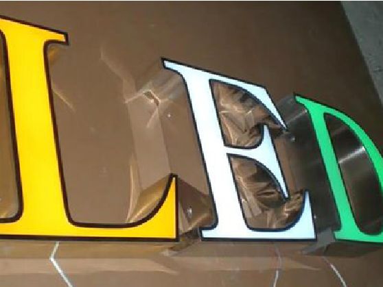 峡江介绍LED招牌的基础知识。